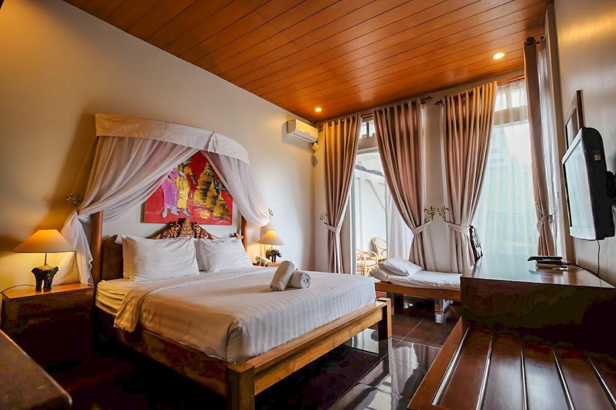 Rumah Stroberi Organic Farm & Family Lodge Lembang Exterior photo